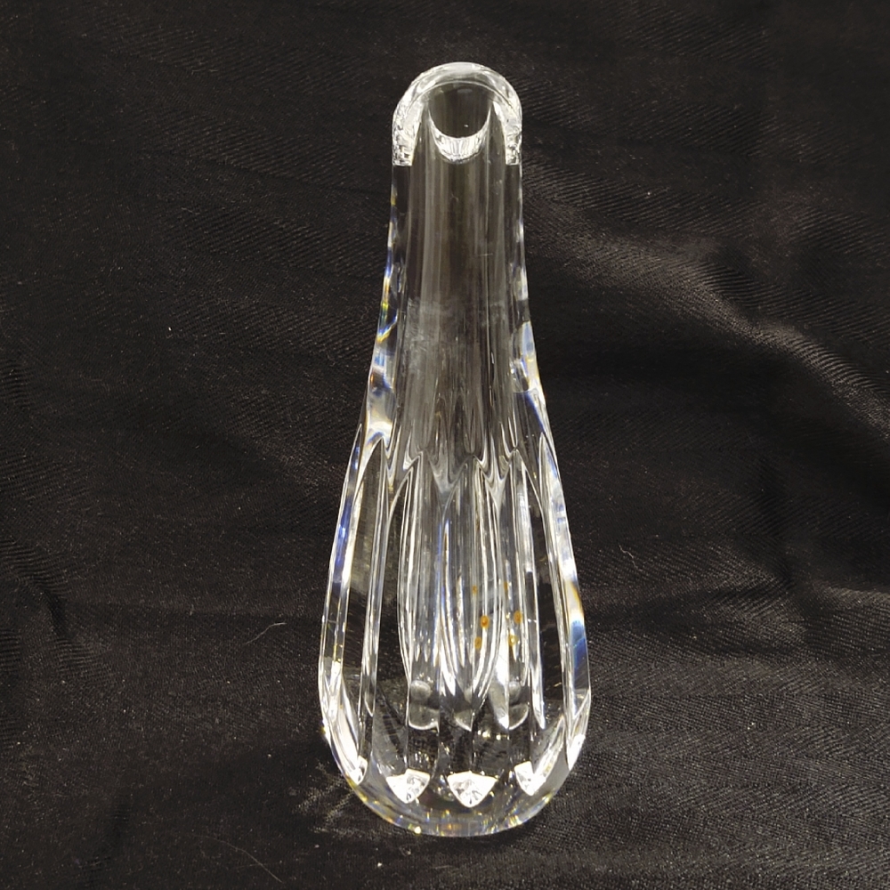 Baccarat Mid-Century Modern Crystal Albane Teardrop Bud Vase - Picture 7 of 8